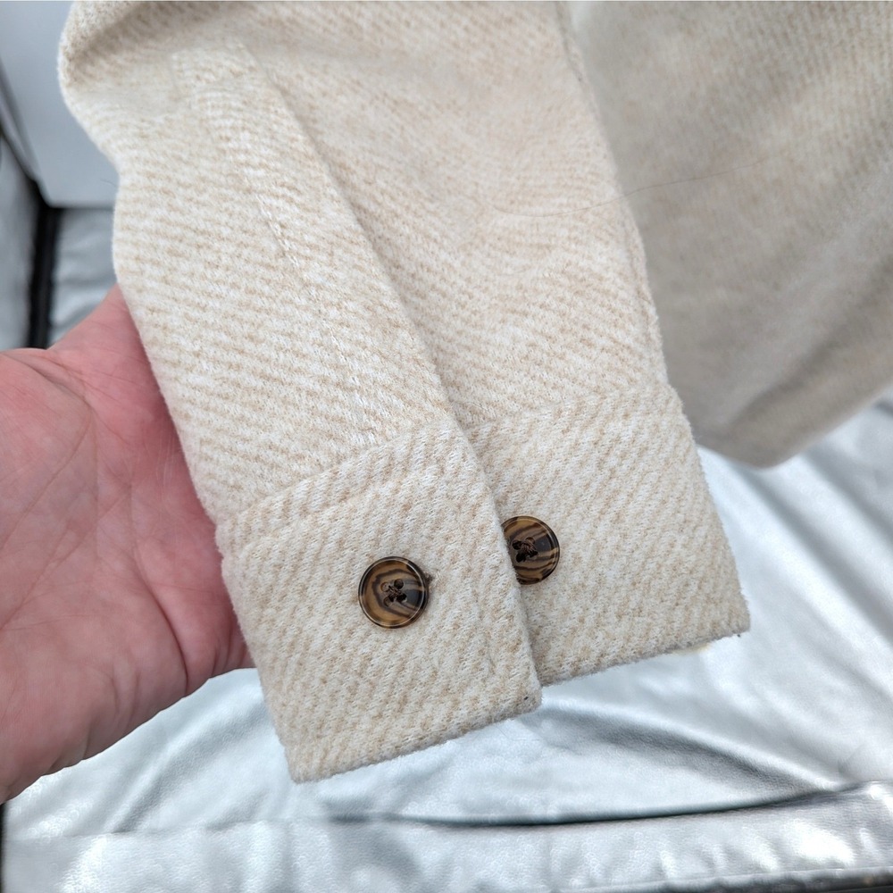 Express Shacket Button Front Oversized Shirt Jacket Beige Soft Knit Medium - Picture 8 of 8